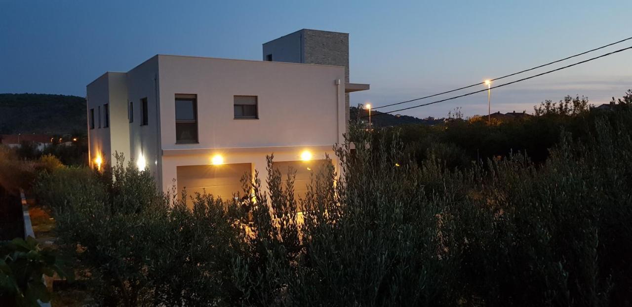 Olives Garden Lägenhet Trogir Exteriör bild