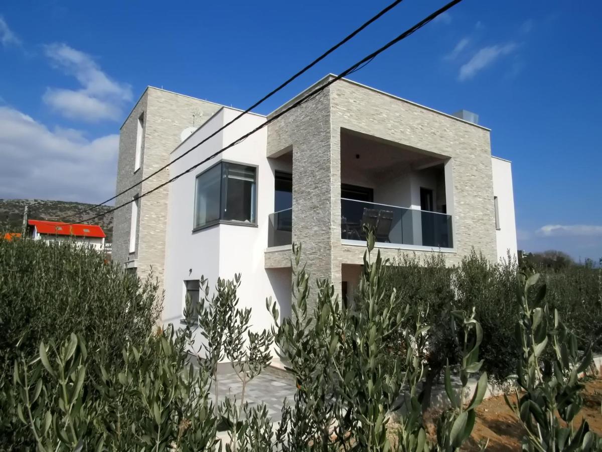 Olives Garden Lägenhet Trogir Exteriör bild