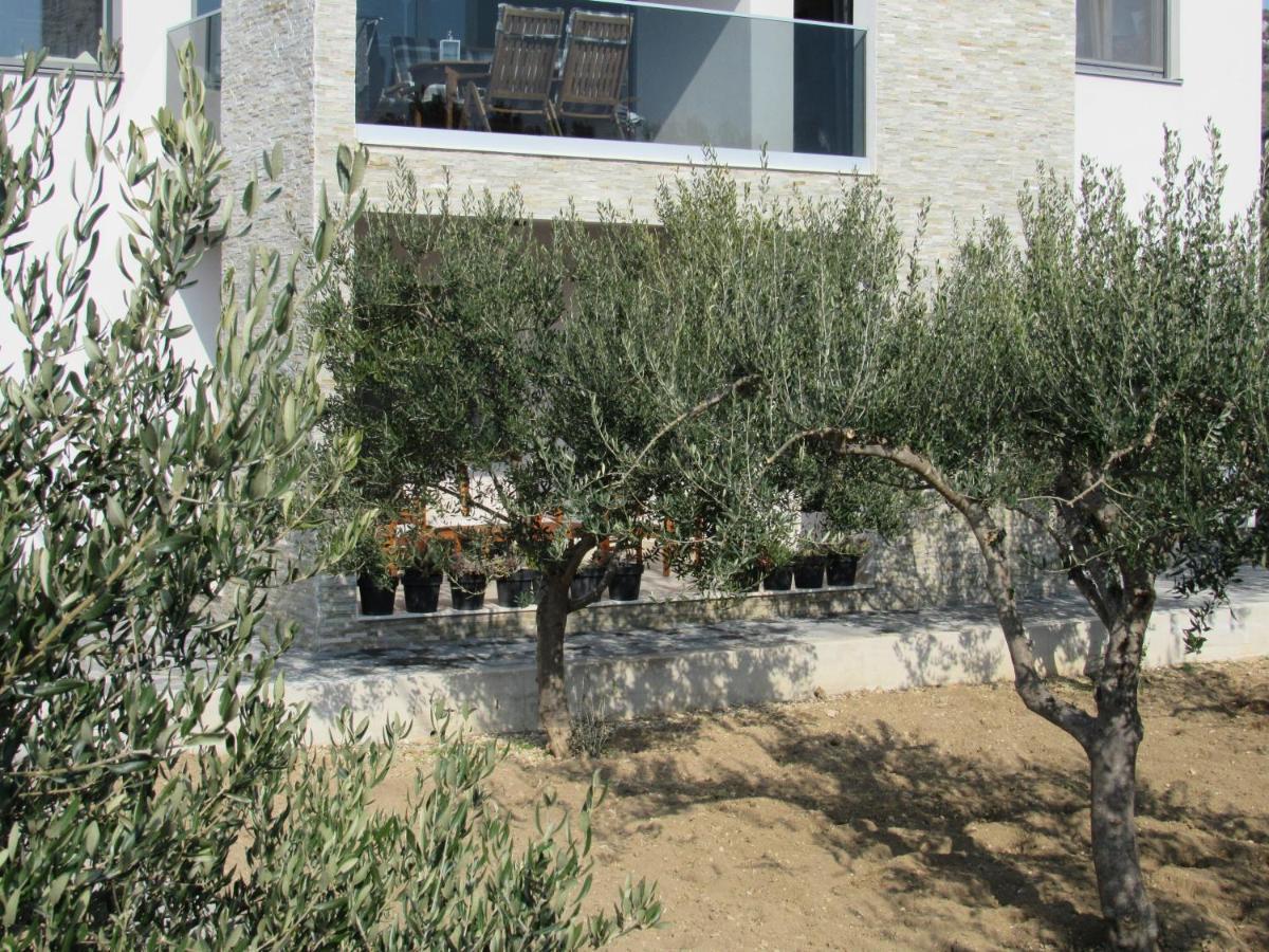 Olives Garden Lägenhet Trogir Exteriör bild