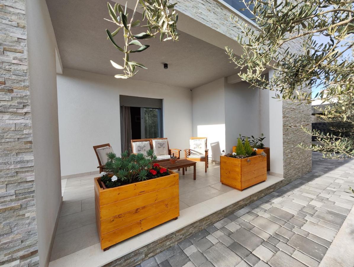 Olives Garden Lägenhet Trogir Exteriör bild
