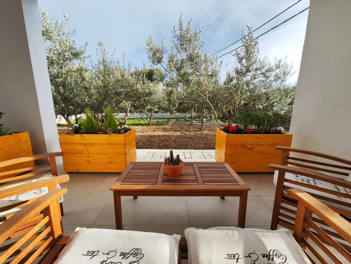 Olives Garden Lägenhet Trogir Exteriör bild